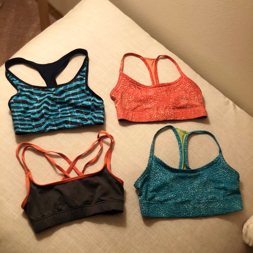 4 size S/XS sports bras - Picture 1 of 3